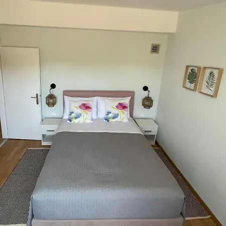 Seaside Retreat House *