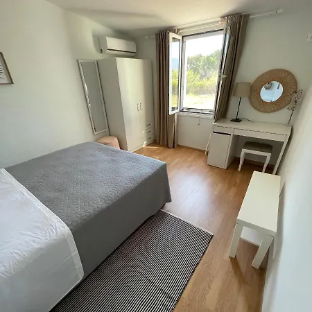 Seaside Retreat House