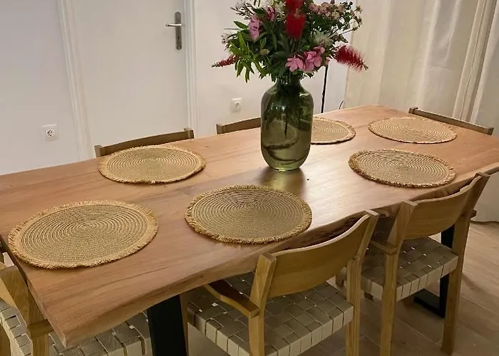 Seaside Retreat House *