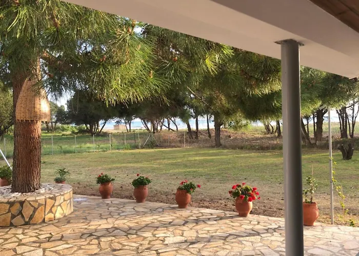 Seaside Retreat House *